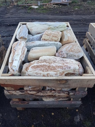 Златолит жёлтый, жёлто-зелёный глыбки и валуны для ланшафтного дизайна купить в Урае