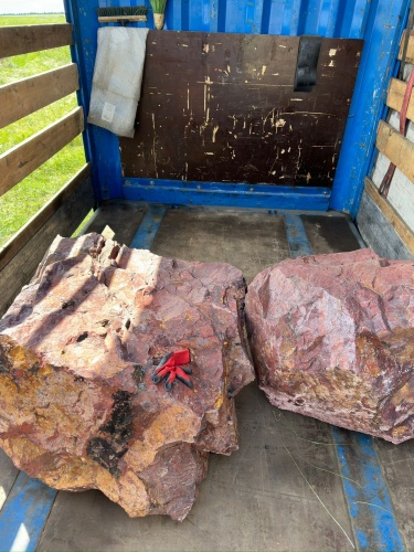 Ландшафтные глыбы красно-фиолетовые 200-1000 килограмм купить в Урае