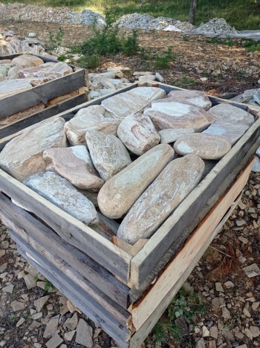 Златолит жёлтый, жёлто-зелёный глыбки и валуны для ланшафтного дизайна купить в Урае