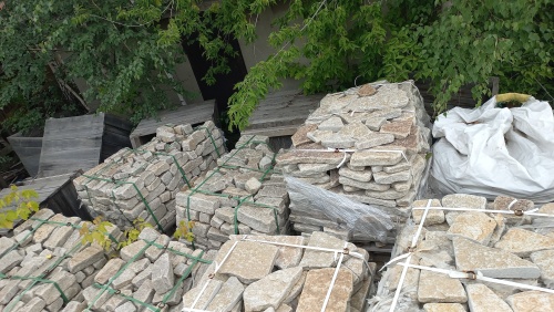 Плитняк гранитный галтованный купить в Урае